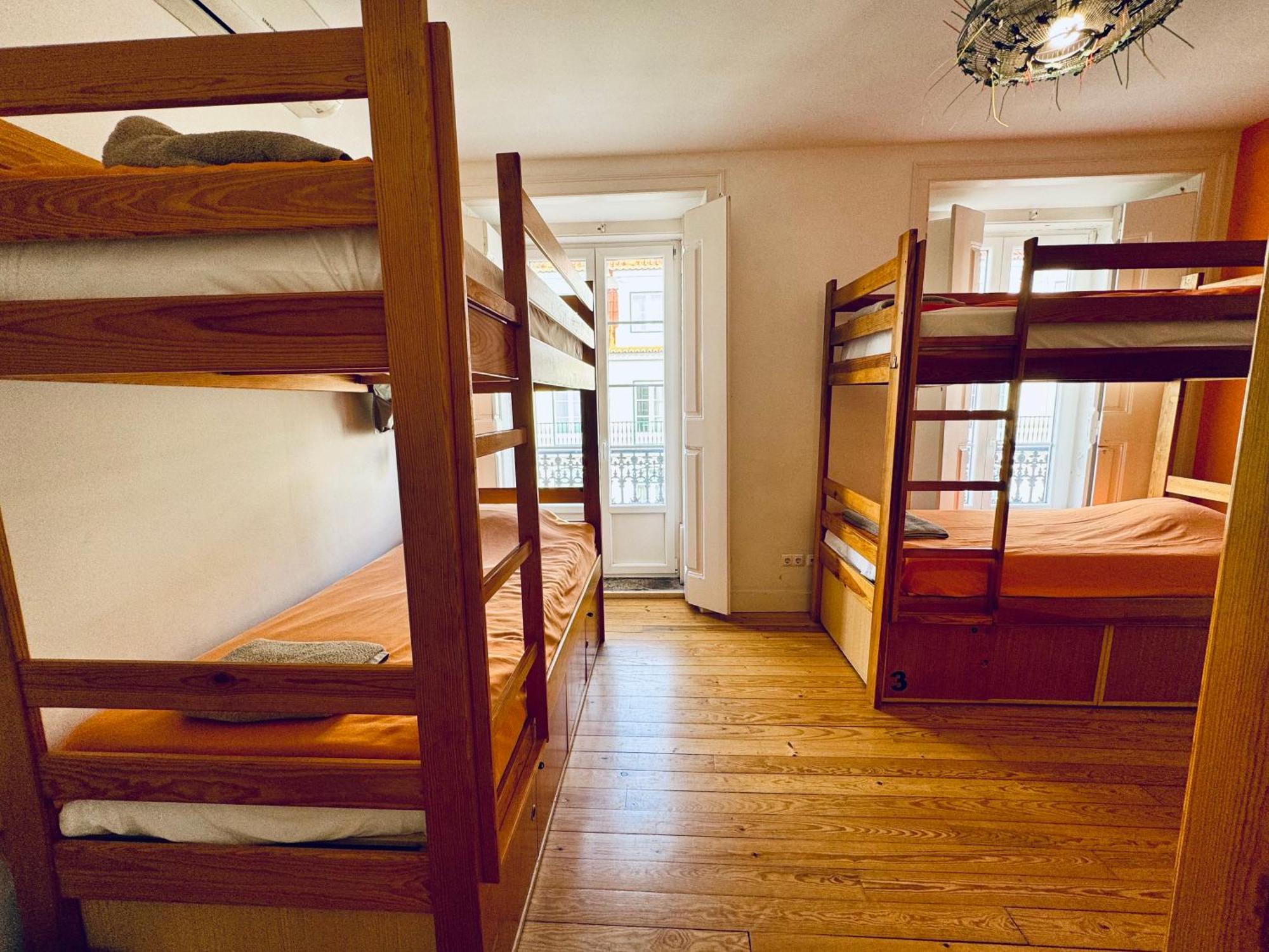 Lisbon Lounge Hostel Dış mekan fotoğraf
